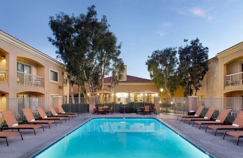 Camarillo Apartamento | Stay Close to Malibu & Santa Barbara! Pool Available, Pet-friendly Stay!