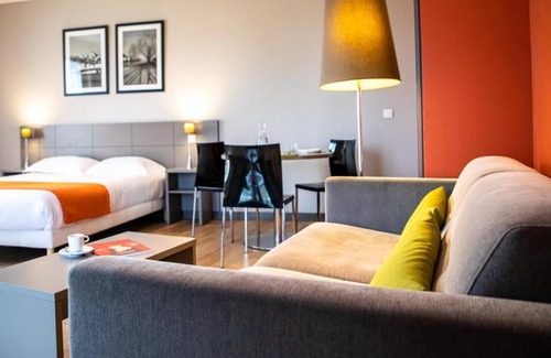 9th Arrondissement Hotel | Stay Close to Place des Terreaux! Pet-friendly Hotel, Kitchenette, City View!