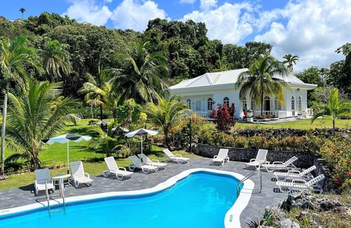 Port Antonio Apartamento | Stay Close to Winnifred Beach & Bikini Beach! 2 King Suites w/ Free Breakfast!