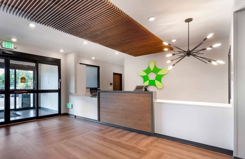 Asheville Casa | Stay Comfortably: 2 Spacious Rooms Kitchen Perfect for Family Extended Stays
