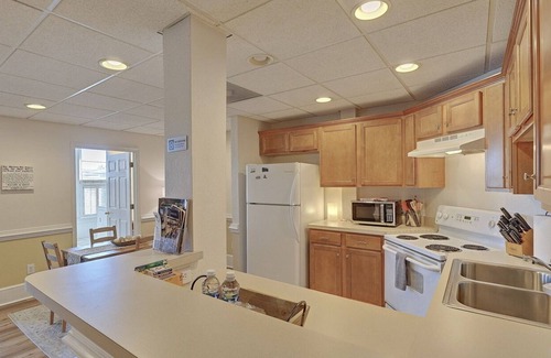 Elizabeth City Apartamento | Stay Downtown on Historic Main St.