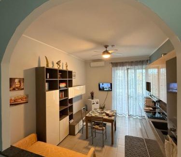 Aurora Apartamento | Stay Easy - Centro storico a Piedi e Parcheggio gratuito