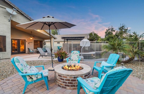 Canyon Trails Casa | Stay for Super Bowl! Cozy Cactus Retreat, Private Pool in Great Location!