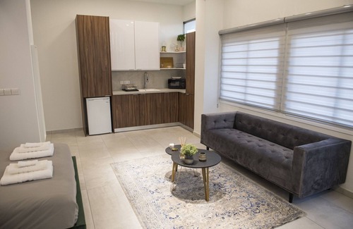 City Centre Apartamento | 96 NIC1 - STAY Glam Skin Studio