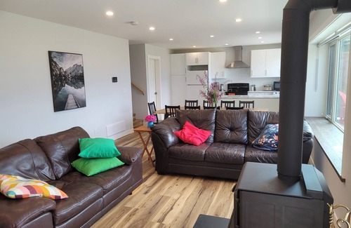 Golden Casa | Stay Golden - sleeps 20. Bugaboo