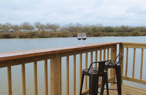 Port Isabel Cabina | Unique Glamping Experience Near South Padre Island