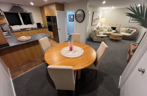 Torbay Apartamento | Stay in Auckland and relax like you are on the Coromandel