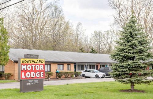 Riverview Apartamento | Stay in Browntown for 4: Cozy Room with MiniFridge