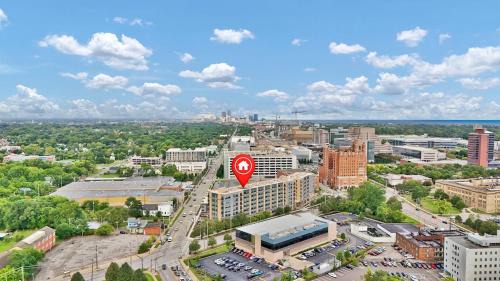 University Circle Apartamento | Stay in Cleveland mins to Cleveland Clinic, Hospitals, Museum, Universities & Downtown