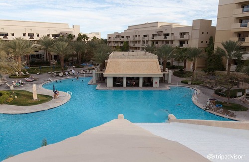 Enterprise Complejo | Stay in Hilton resort - Cancun Las Vegas during the Formula 1 race