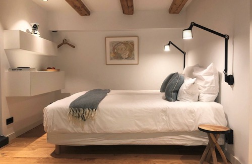 Oostelijke Eilanden en Kadijken Cama Y Desayuno | Stay in our centrally located 18th century house. Contactless stay possible.