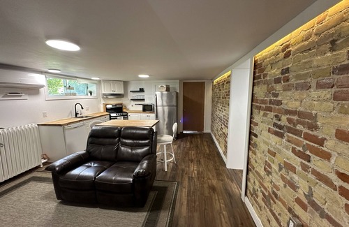 Sarnia Apartamento | Stay In Sarnia [NEW] 2BR Souterrain Apt - Downtown
