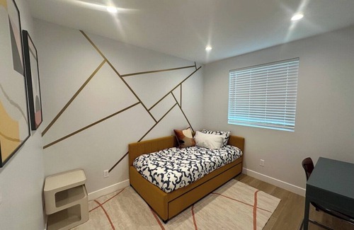 Burbank Casa | Stay in Style & Elegance