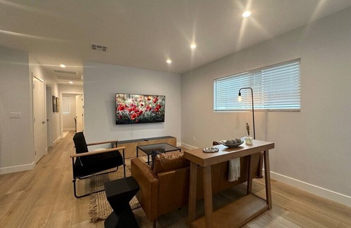 Burbank Casa | Stay in Style & Elegance