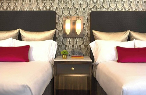 Downtown Chicago Hotel | Stay in the Heart of the City! Complimentary Bicycles for exploring!