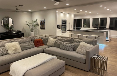 Skaneateles Casa | Stay in your own, private resort. 4 br with heated pool, hot tub and lake views!