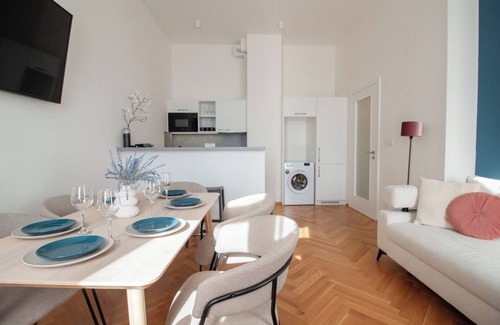 Zizkov Apartamento | Stay Inn | Historic Charm Meets Modern Comfort