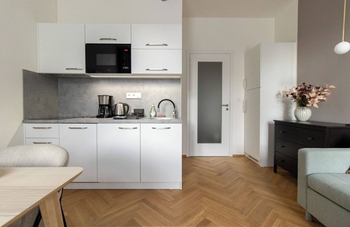 Zizkov Apartamento | Stay Inn | Modern Stylish Flat with private garden