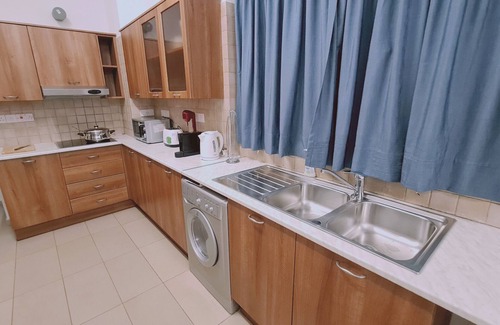 City Centre Chalet De Esquí | STAY Mythos Down Town House