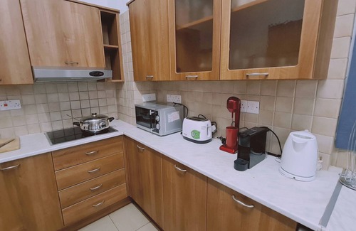 City Centre Chalet De Esquí | STAY Mythos Down Town House