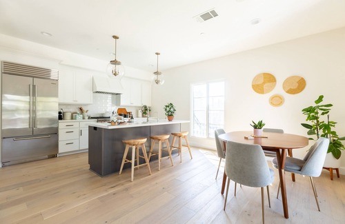 Downtown Condominio | Stay near CalPoly in our downtown 2-bedroom condo