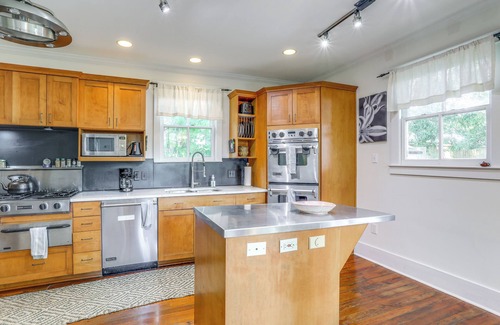Roseland Terrace Historic District Casa | Stay Near LSU! Baton Rouge Home 3 Mi to Stadium