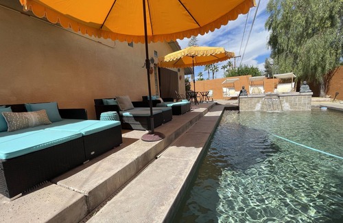 Cathedral City Cove Casa | Stay PALM and Carry on! Pool, Hot tub, and Firepit 30-day minimum stay.