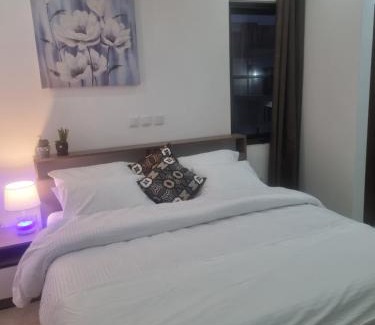 Accra Casa | Stay Play Away Residences - Luxury 5 bed, Airport Residential