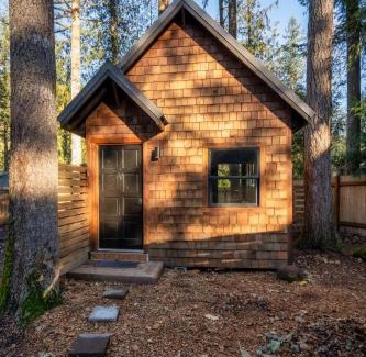 Mount Hood Village Casa | Stay Portland - Alpine Retreat Hot Tub, Fire Pit & Game Room