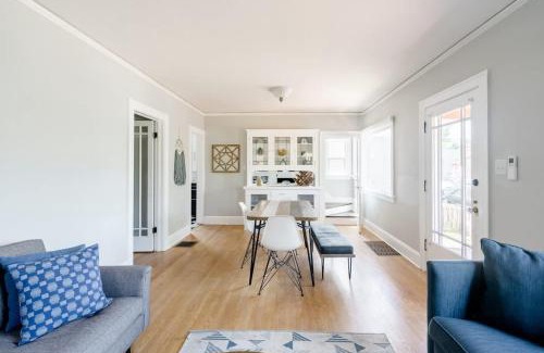 Alberta Arts District Casa | Stay Portland - Classic 1920s Alberta Four Bedroom Haven