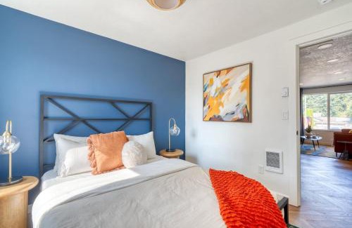 Woodstock Apartamento | Stay Portland Collection - The Perfect Retro Portland Retreat - Vintage Shops