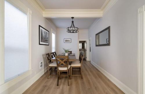 Alphabet Historic District Casa | Stay Portland - Luxurious Alphabet District Home - 99 Walk Score