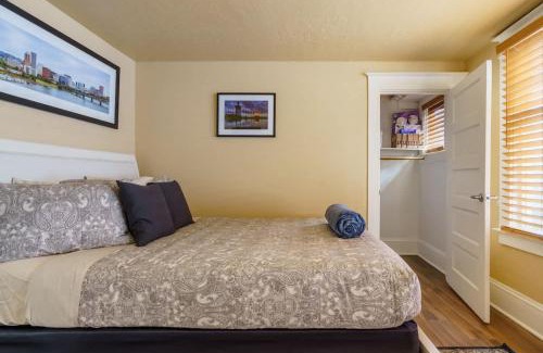 Richmond Casa | Stay Portland - Portland MultiUnit, 99 Walk Score, Remote Workers
