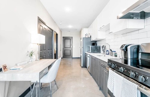 Downtown Kansas City Apartamento | Stay Right in the Heart of Downtown+Free Parking