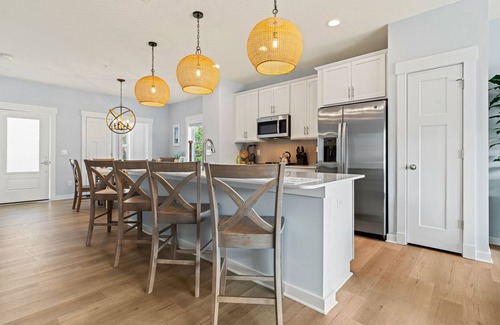 Bermuda Bay Casa | Stay Salty 2 Bedroom at Cambridge Cove with Private Hot Tub!