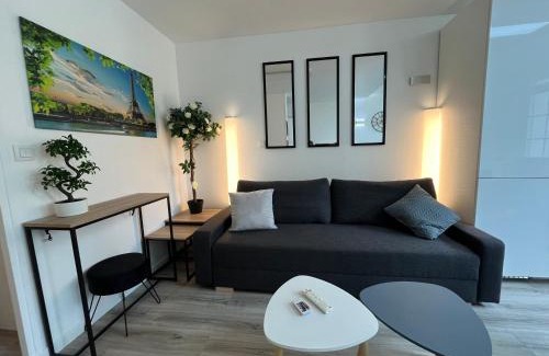 Croissy-Beaubourg Apartamento | Stay & Smile Croissy, 2 parkings