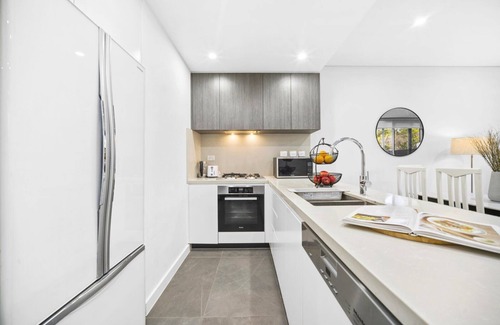 Lidcombe Apartamento | Stay Steps from Olympic Park | Spacious 3-Bedroom