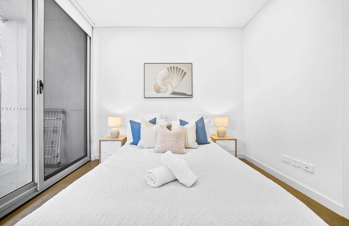 Lidcombe Apartamento | Stay Steps from Olympic Park | Spacious 3-Bedroom