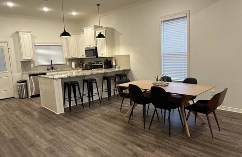 Tyler Casa | Stay Tyler @Royal Hills