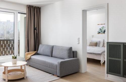 Prague 13 Apartamento | Stay2gether Japandi Homestay for 4 - Metro B Luka