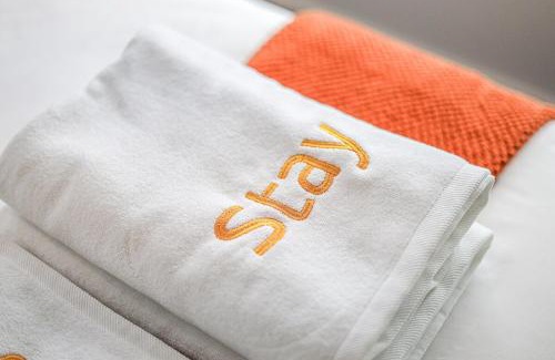 Berwick Casa | StayAU Fresh Modern 4BR Retreat Netflix in Berwick