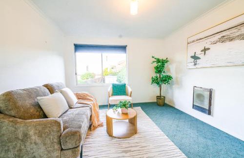 Kings Meadows Casa | StayAU Newly Luxe 6BR Cradle Mountain with fireplace