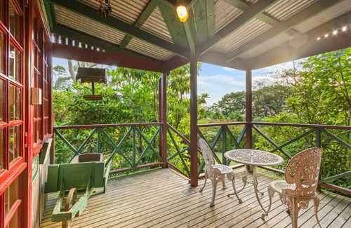 Mount Dandenong Cabina | StayAU Owls Croft Picturesque Cottage Valley View