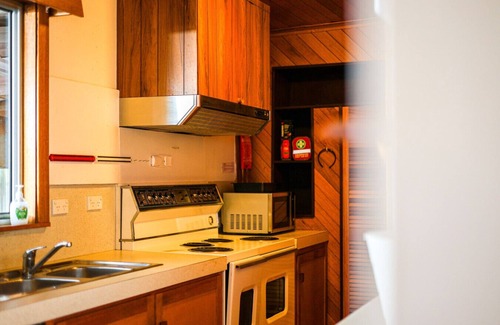 Wendouree Casa | StayAU Private Two-Storey 6 Beds House Wendouree