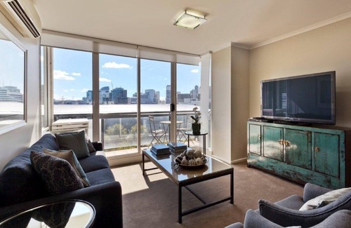 Southbank Apartamento | StayCentral on Whiteman 2 habitaciones, 2 baños, estacionamiento con Wi-Fi