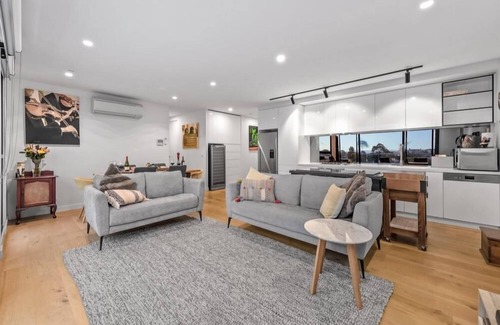Brunswick East Apartamento | StayCentral - East Brunswick Penthouse with Study - 6-8 Gamble Street, Brunswick East VIC