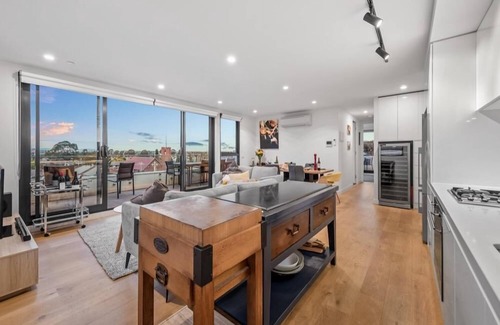 Brunswick East Apartamento | StayCentral - East Brunswick Penthouse with Study - 6-8 Gamble Street, Brunswick East VIC