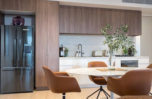 Fitzroy Apartamento | StayCentral - George Street@Fitzroy - George St, Fitzroy - 2 Bedrooms, 3 Beds,1 Bathrooms, 1 Secure undercover parking spot.