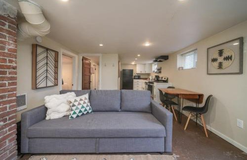 Richmond Casa | #StayinMyDistrict Pendelton Place Walk to Mt Tabor