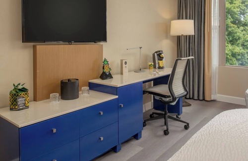 Portland Hotel | Staypineapple Rose, Two Double Beds, Inviting Downtown Surroundings